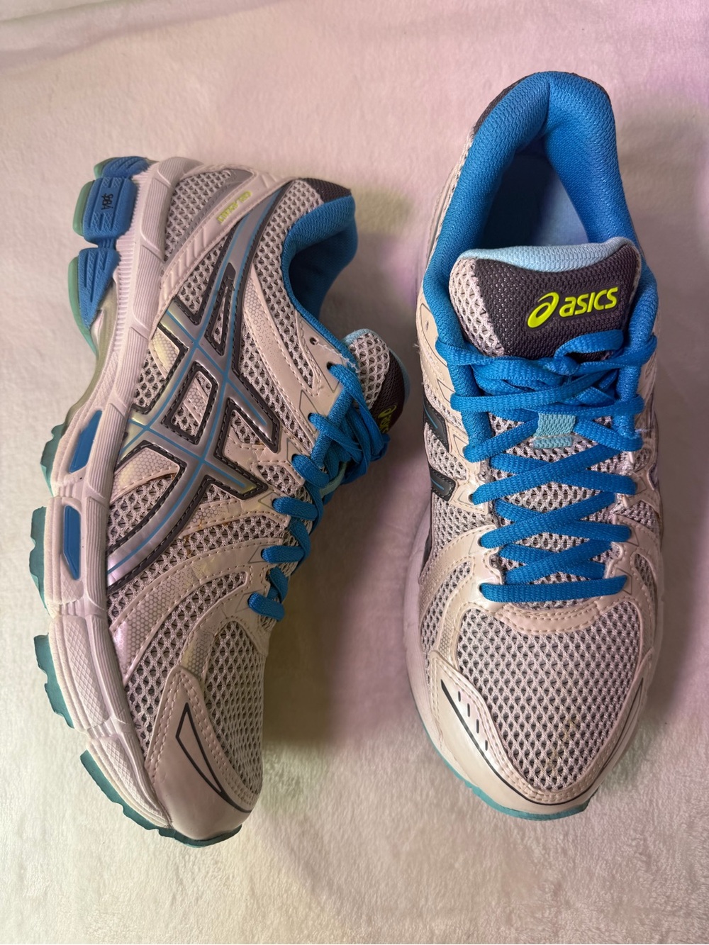 ASICS Women's White and Blue Athletic Running Shoe - Picture 5 of 10